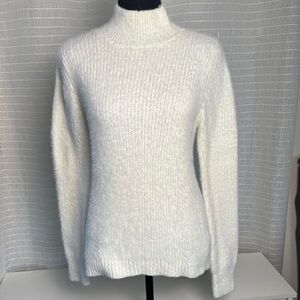 Marled Beautiful Fuzzy Women's White Sweater, Large
